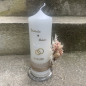 Preview: Hochzeitskerze Trockenblumen Trockenblumenstrauß Kerze Hochzeit vintage creme gold 25x8 cm Leinen personalisiert