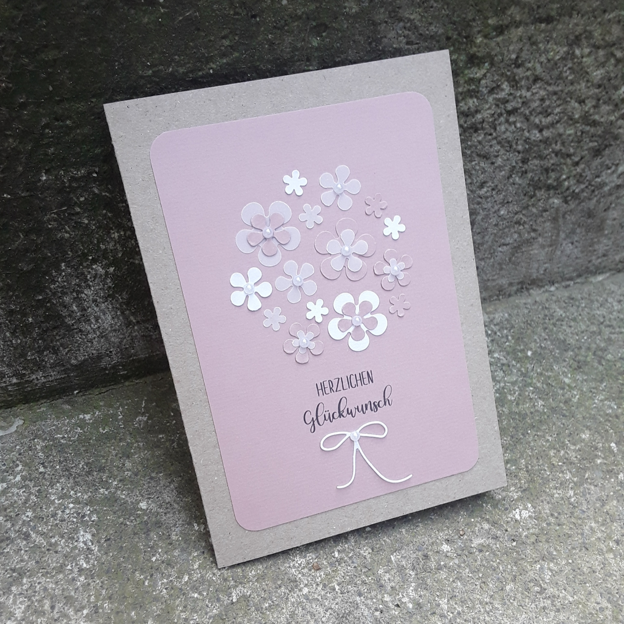 Glückwunschkarte zum Geburtstag Blumen Blumenstrauß filigran Herzlichen Glückwunsch Ein kleines Dankeschön Karte natur altrosa grau berry