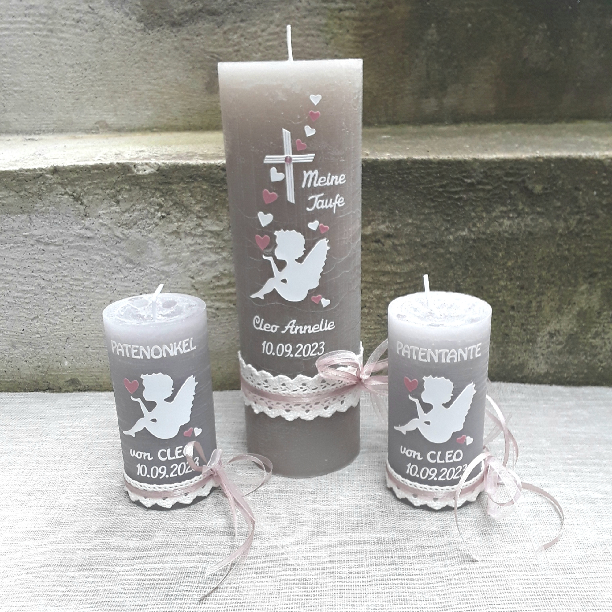 Preview: Patenkerze passend zur Taufkerze taupe Engel 13x7 cm Taufe Geschenk Patenonkel Patentante Oma Opa Geschenk