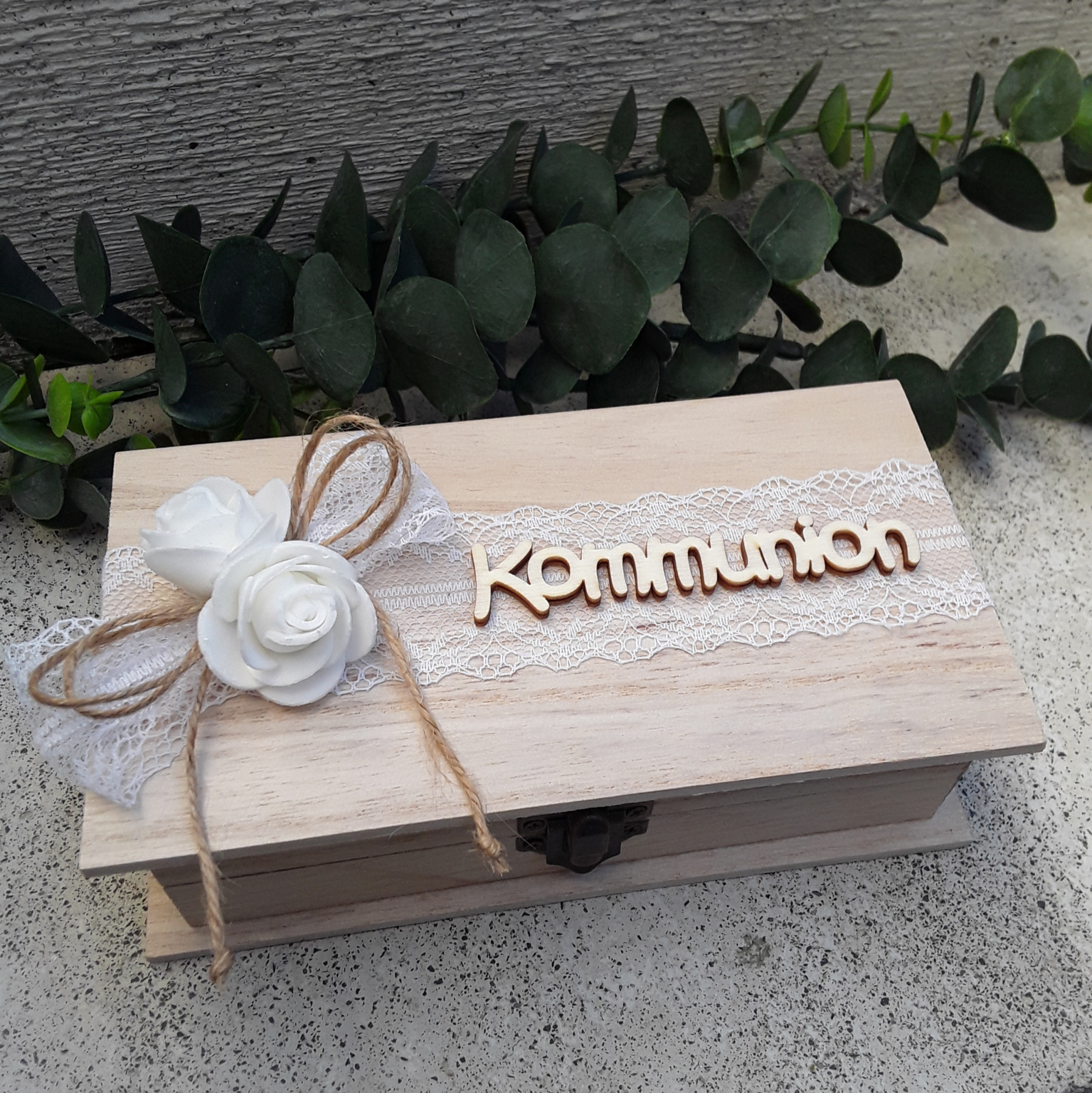 Personalisierte Geschenkbox Holz für Geldgeschenke / Gutscheine zur Kommunion, Konfirmation oder Taufe vintage