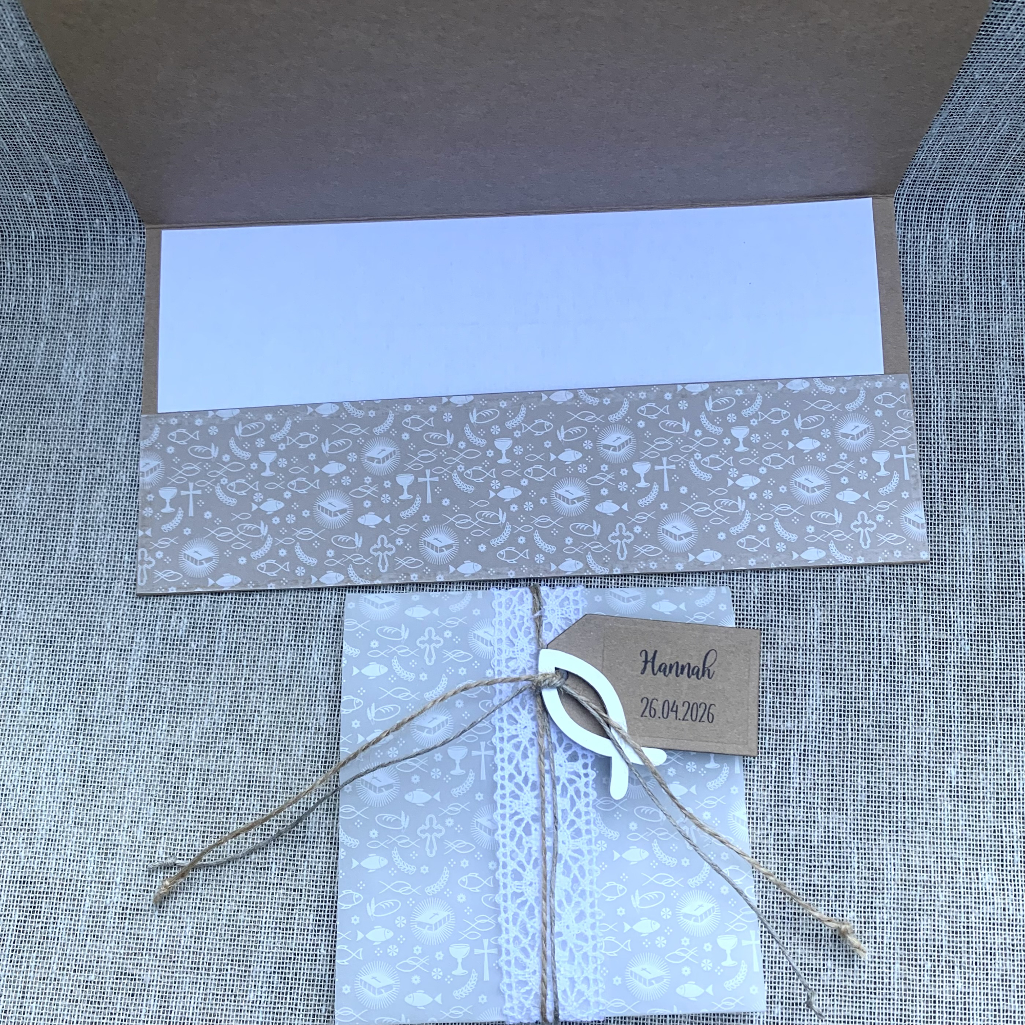 Preview: Besondere Geldkarte Glückwunschkarte zur Taufe Kommunion Konfirmation Firmung kirchliche Motive personalisiert Kraft weiß Fisch