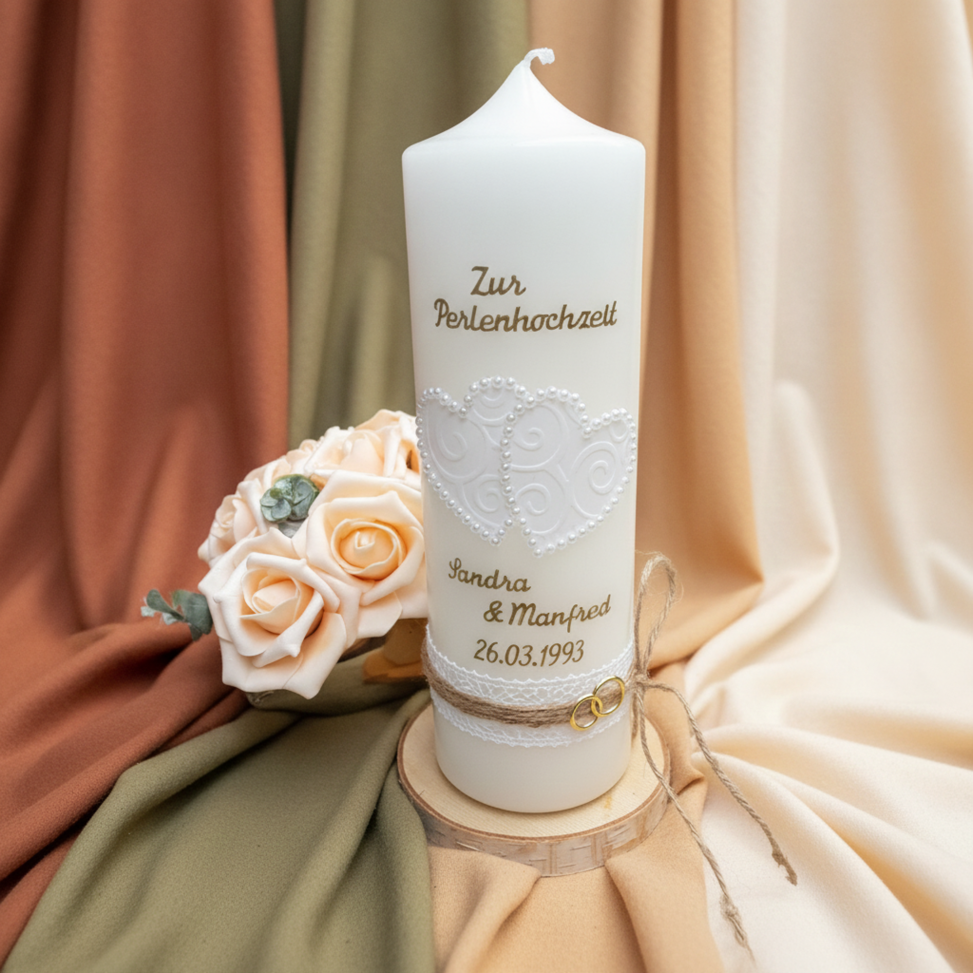 Kerze Perlenhochzeit Perlen Perlenherzen Hochzeit gold silber Jute Spitze creme 25x8 cm personalisiert