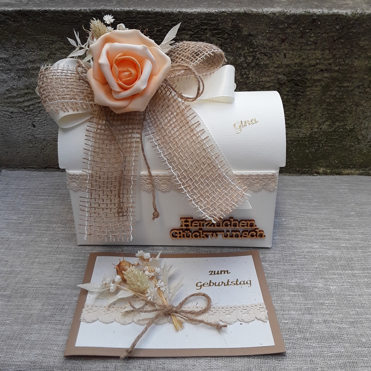 festliche-karten-und-mehr - Geschenkbox + Glückwunschkarte Trockenblumen  Geldgeschenk Geburtstag Hochzeit vintage apricot lachs creme Jute