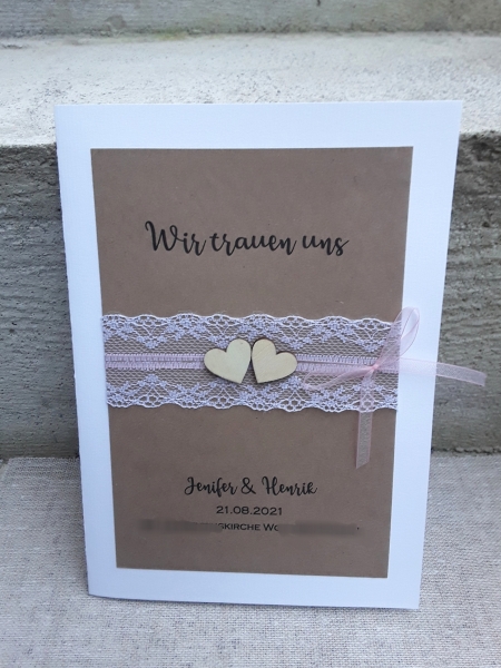 Kirchenheft Hochzeit vintage A5 Kraft Spitze Holzherzen personalisiert taupe Kraftbraun
