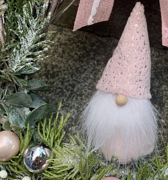 Weihnachts-Türkranz 25 cm Weidenkranz mit Wichtel - rosa altrosa weiß