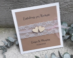 Einladungskarte zur Hochzeit Hochzeitseinladung vintage Kraft Spitze Holzherzen quadratisch